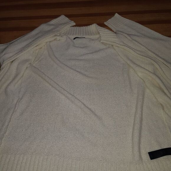 Womans George Classic XL Sweater - Picture 6 of 6